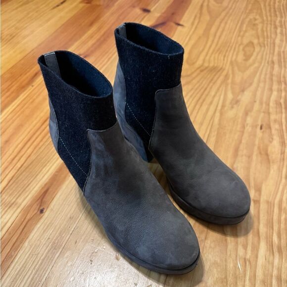 Eileen Fisher Women’s Suede Bootie Shoes US 6.5 Boot Gray Multi - Picture 8 of 12